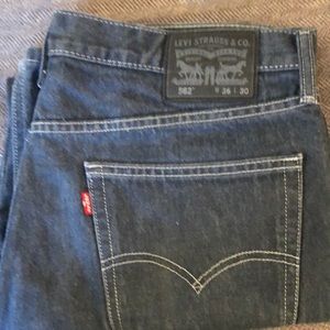 Levi’s 562 jeans.